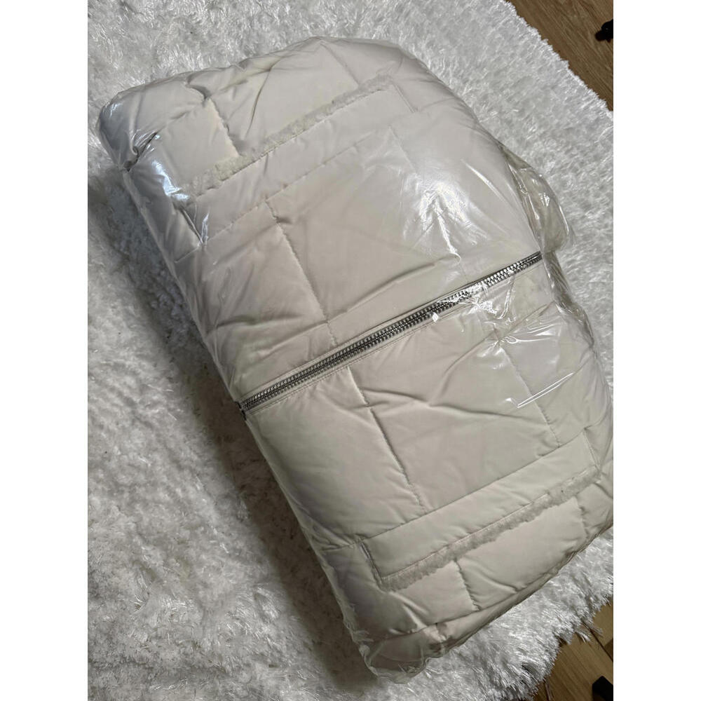 NWT! Calvin Klein Faux Shearling Lined Down Puffer Jacket in Eggshell Size Small - Picture 5 of 6